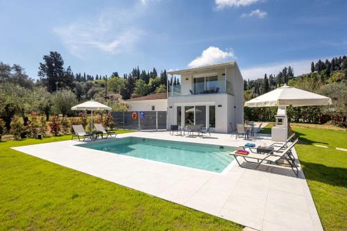 Corfu Town Casa | VILLA ELENA PRIVATE POOL Kontokali villas