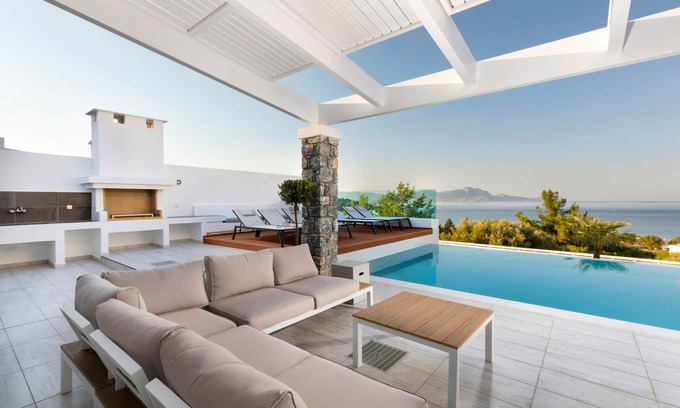 Lindos Villa | VILLA ESMERALDA EN LINDOS CON PISCINA