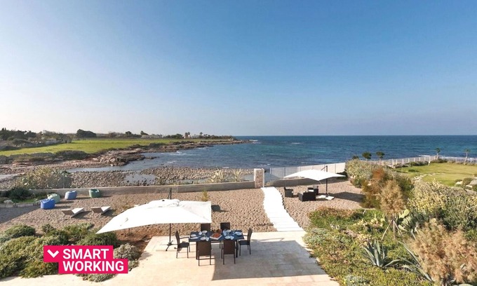 Mola di Bari Villa | Villa Emiele by Wonderful Italy