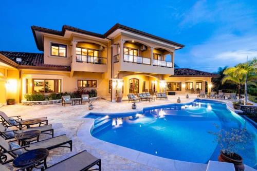 Playa Hermosa Casa | Villa Encantada