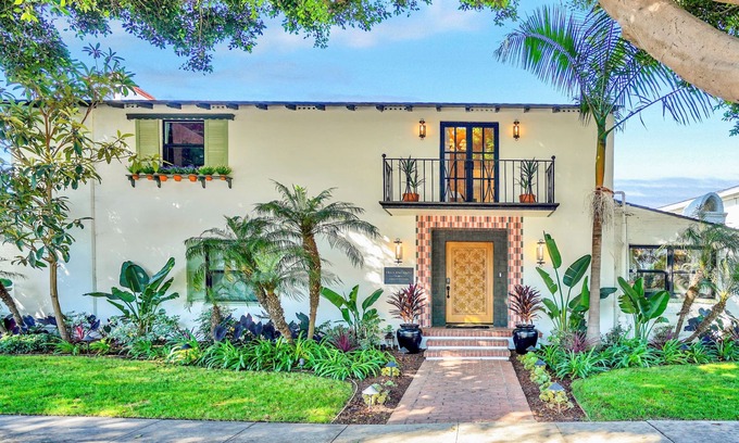 Alamitos Beach Casa | Villa Encanto-Luxury Long Beach Villa w/ 6 KING Bdrs