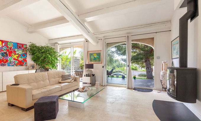 Ensues-la-Redonne Villa | Villa 'Ensues' con vistas al mar, Wi-Fi y aire acondicionado