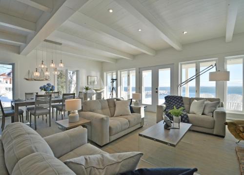 Saint Irenee Villa | Villa et spa - Le coeur de la plage - Charlevoix !