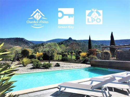 Grospierres Cama Y Desayuno | Villa Font Vive - Chambres d'hôtes éco-labellisées avec cuisine - Confort, calme et vue exceptionnels !