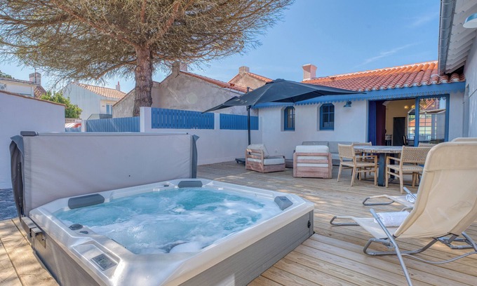 Saint-Gilles-Croix-de-Vie Villa | Villa Les Bains de Mer avec spa