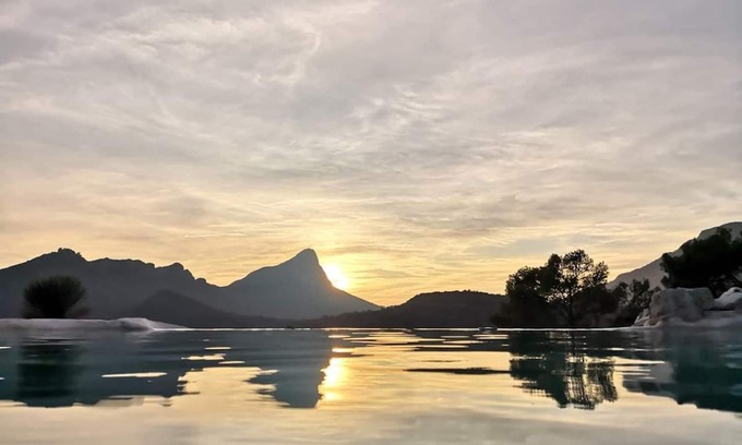 Saint-Mathieu-de-Treviers Villa | Villa en el sur de Francia, entorno excepcional, piscina, calma, bienestar