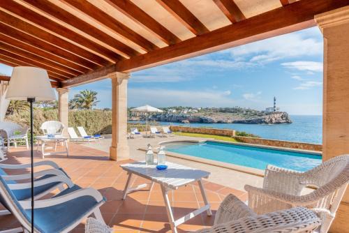 Portocolom Villa | Villa Front a Far