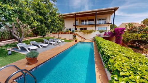 L'Ampolla Villa | Villa Gaudí