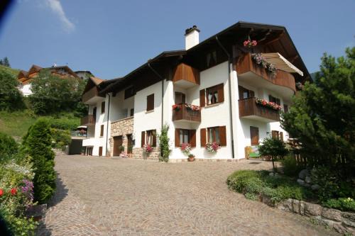 Molveno Apartamento | Villa Giardino - Flowers