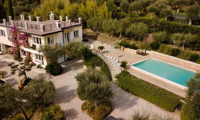 Gardone Riviera Villa | Villa 'Hanna' con vistas al lago, piscina privada y Wi-Fi
