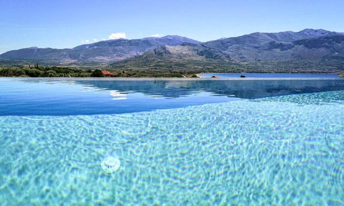 Aktio-Vonitsa Villa | Villa Helena Summary: