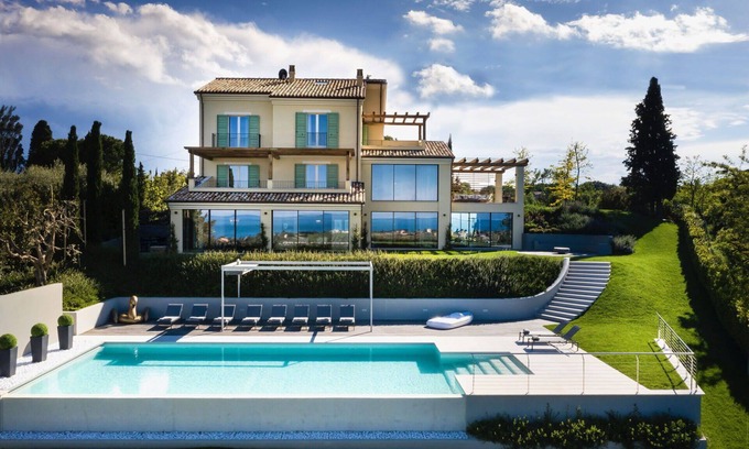 Civitanova Alta Villa | Villa en Civitanova Alta con 6 habitaciones, capacidad 12
