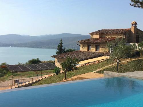 Monte del Lago Villa | Villa in Cortona with Private Pool