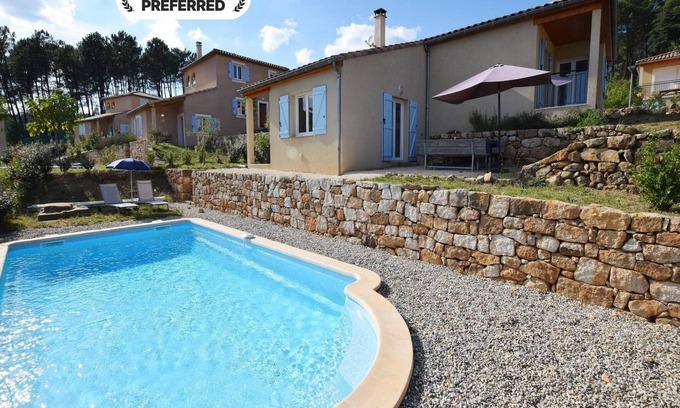 Joyeuse Villa | Villa en Joyeuse con Piscina Privada