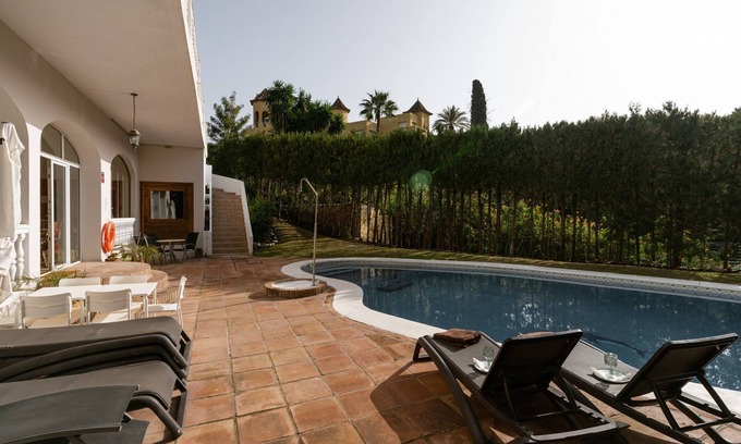 Nueva Andalucia Villa | Villa en Marbella con piscina y playa cerca