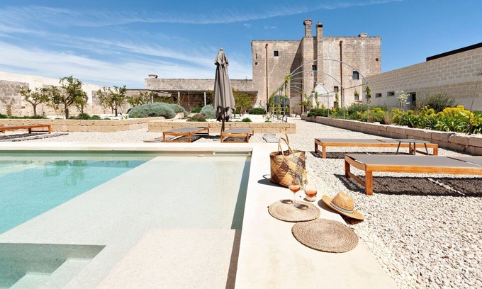 Salice Salentino Villa | Villa en Salice Salentino con 6 habitaciones, capacidad 16