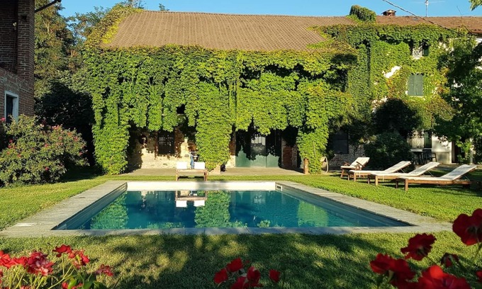 Capriata d'Orba Casa | Villa en los viñedos de Monferrato. Apertura de la piscina el 1 de abril