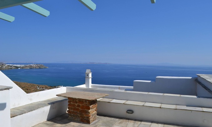 Tinos Town Casa | Villa Ioanna Blue- Vacation Houses for Rent 300 Metres by the sea