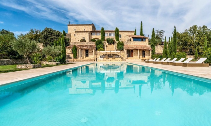 Saint-Privat-des-Vieux Villa | Villa Jolivet - Diez Habitaciones Villa, Capacidad 19