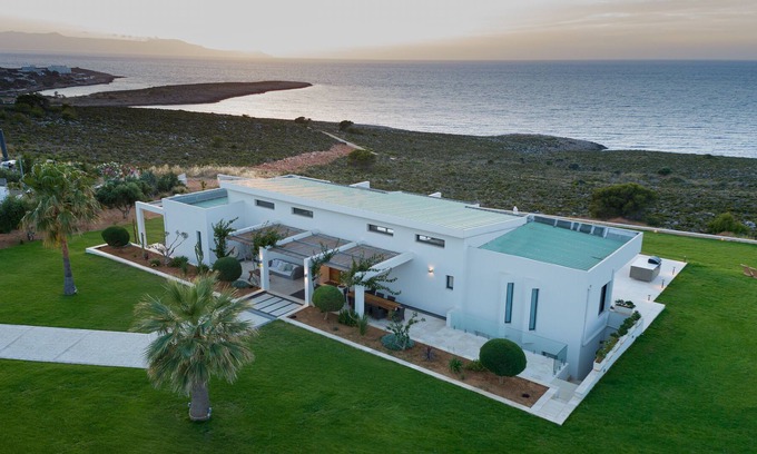 Kalathas Villa | Villa Jamila con piscina infinita privada y vistas panorámicas al mar, Chania Creta