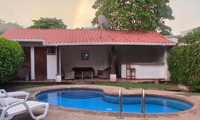 Bouvet Island Casa | Villa Jardin de Luna - Charming 3-bedroom house with AC near Playas del Coco