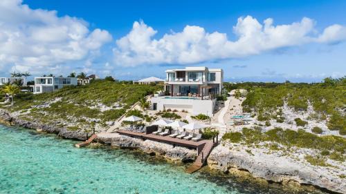 Leeward Settlement Villa | Villa Julia