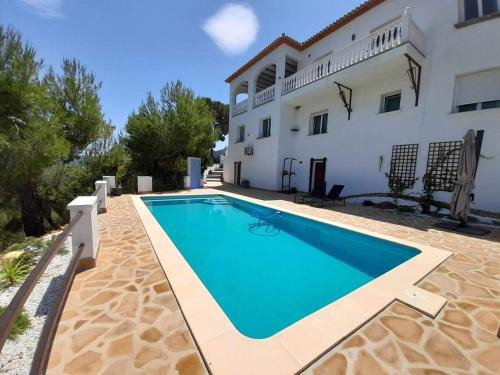 Ador Villa | Villa"Kacper"cerca de Gandia ,con vistas al mar y montañas ,piscina 8-10 personas