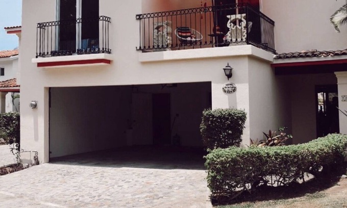 La Puntilla Casa | “Villa las Cuatas”, vacaciones frente al mar.