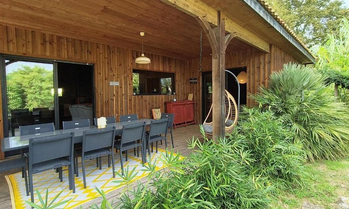 Le Porge Villa | Villa l'Océane dans un écrin de verdure avec piscine 9 à 11 pers