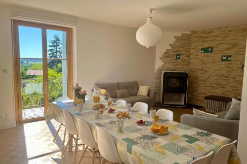 Ussac Casa | Villa La Baronnie - 11 pers - Proche Brive -Jardin