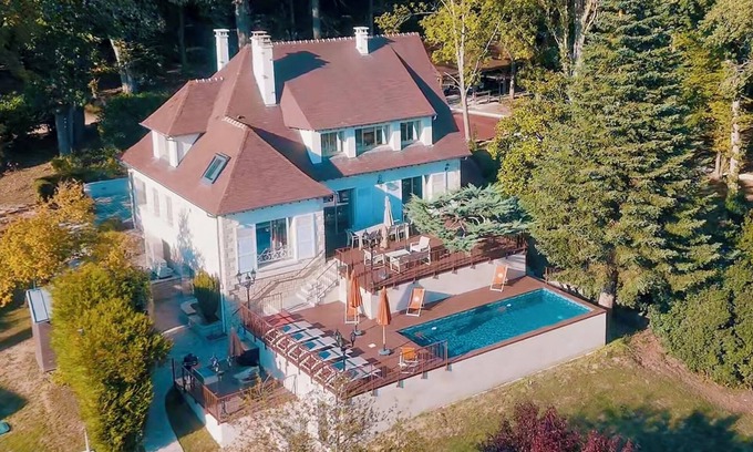 Mezy-sur-Seine Villa | Propiedad de excepción en un parque arbolado con piscina climatizada