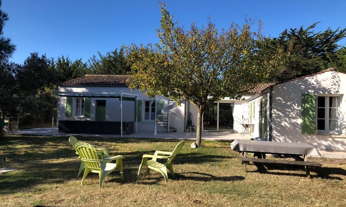 Ile-d'Aix Villa | Villa La Léinade – Espaciosa, Totalmente Equipada, Ideal para Familias y Grupos