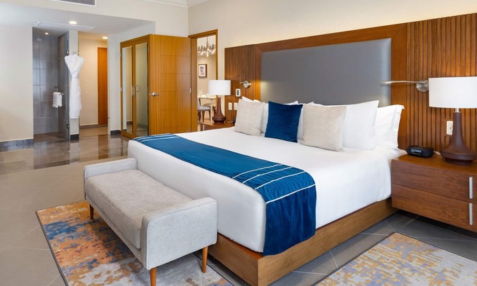 Santa Rosa Villa | Villa La Valencia - Lux Suite 2BR / 3BA - Cabo San Lucas