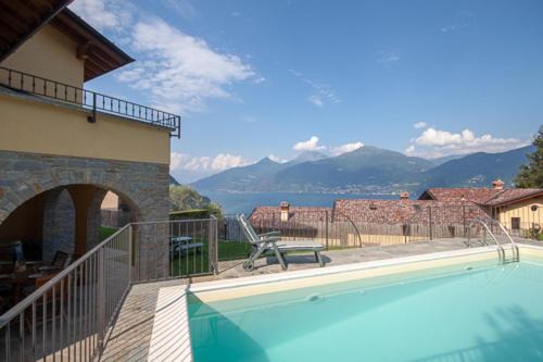 Menaggio Villa | Villa le Rose sleeps 6 - FAMILIES ONLY please