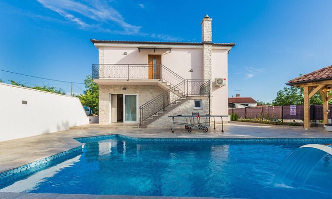 Lasici Villa | Villa Loki nearby Porec – Crovillas GmbH