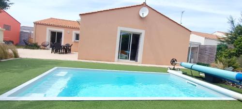 Les Sables d'Olonne Villa | Villa LS - Agreable Villa avec piscine et jacuzzi