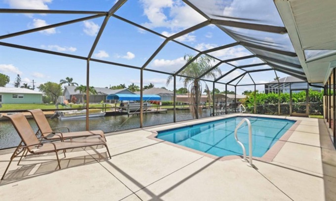 Eight Lakes Casa | Villa Lucy, a splendid pool home with eastern exposure