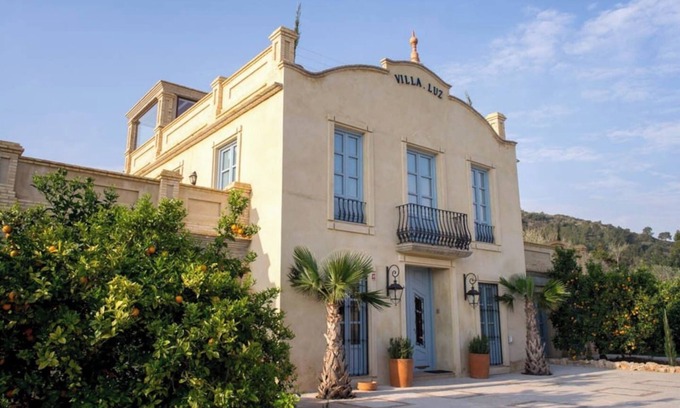 Alzira Villa | Villa "Luz Casa Valenciana Siglo XIX" con vistas a la montaña, piscina y Wi-Fi