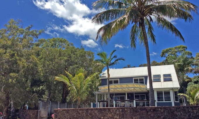 Brisbane Waterfront Casa | Villa Macleay-Beach Front Paradise Family