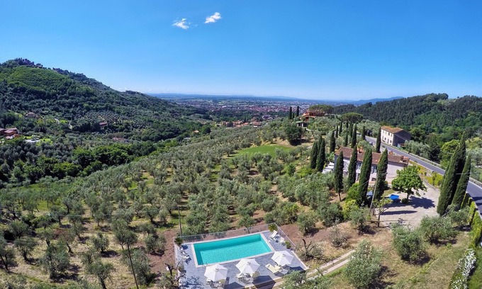 Margine Coperta-Traversagna Villa | Villa Maona in Tuscany by Fantasia Villas