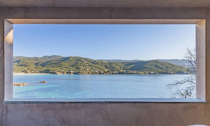 Corse-du-Sud Casa | Villa front of the sea, 3 bedroom, sea view