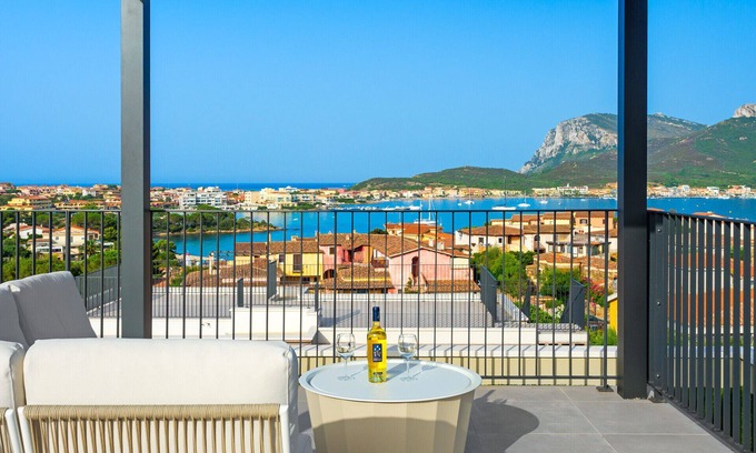 Baia Caddinas Villa | Villa Mathis by Klodge - exquisite seaview villa with pool