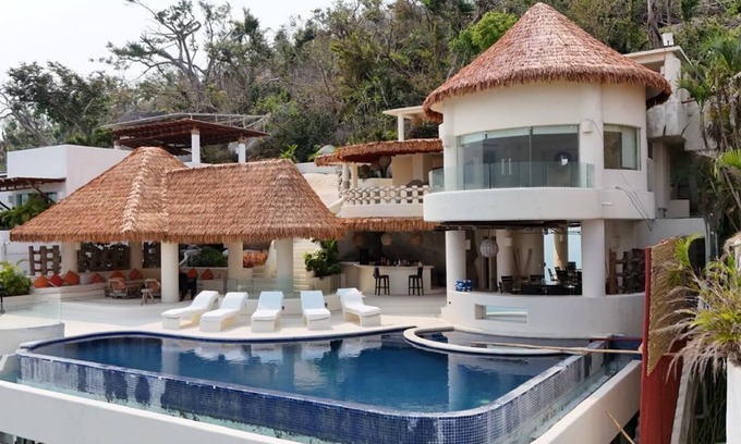 Las Cruces Villa | Villa Maui: Piscina Infinita 19 guest Expectacular Vista al Océano de Acapulco