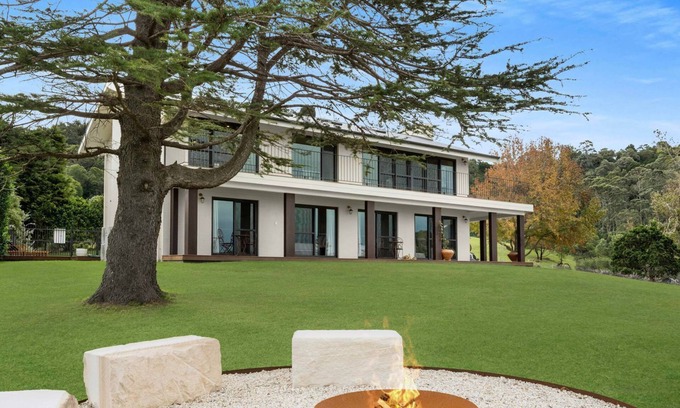 Meroo Meadow Casa | Villa Meroo Pay 2 stay 3 when booking a weekend May - September