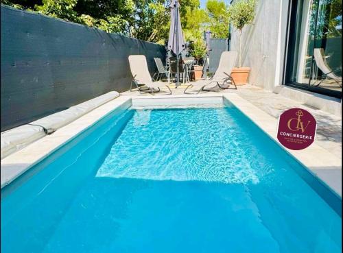 Saint-Maximin Casa | Villa moderne 3 ch piscine privée parking