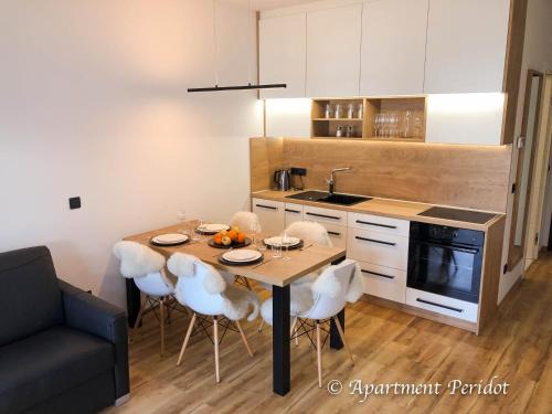Kranjska Gora Apartamento | Villa Mojca - Apartment Peridot in the Center with Private Indoor Parking