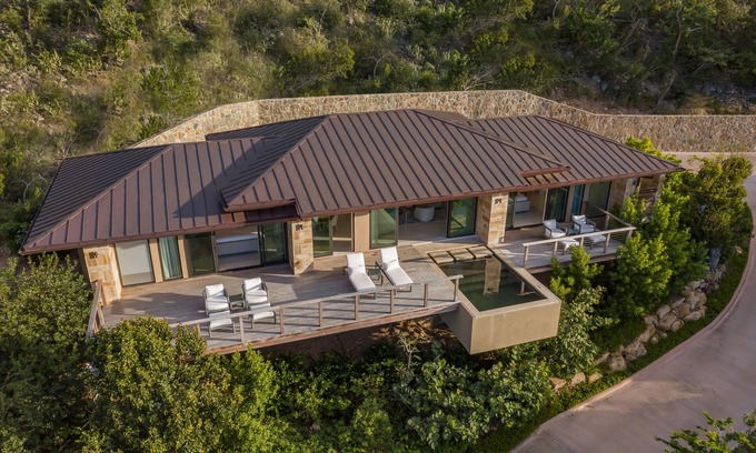 North Sound Villa | Villa Money Penny