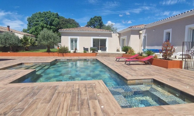 Montolieu Villa | Villa Monplaisir in Montolieu