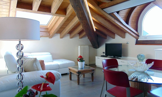 Varenna Apartamento | Villa Monti: apto. primavera