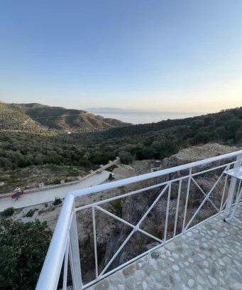 Piqeras Apartamento | VILLA NEFELI